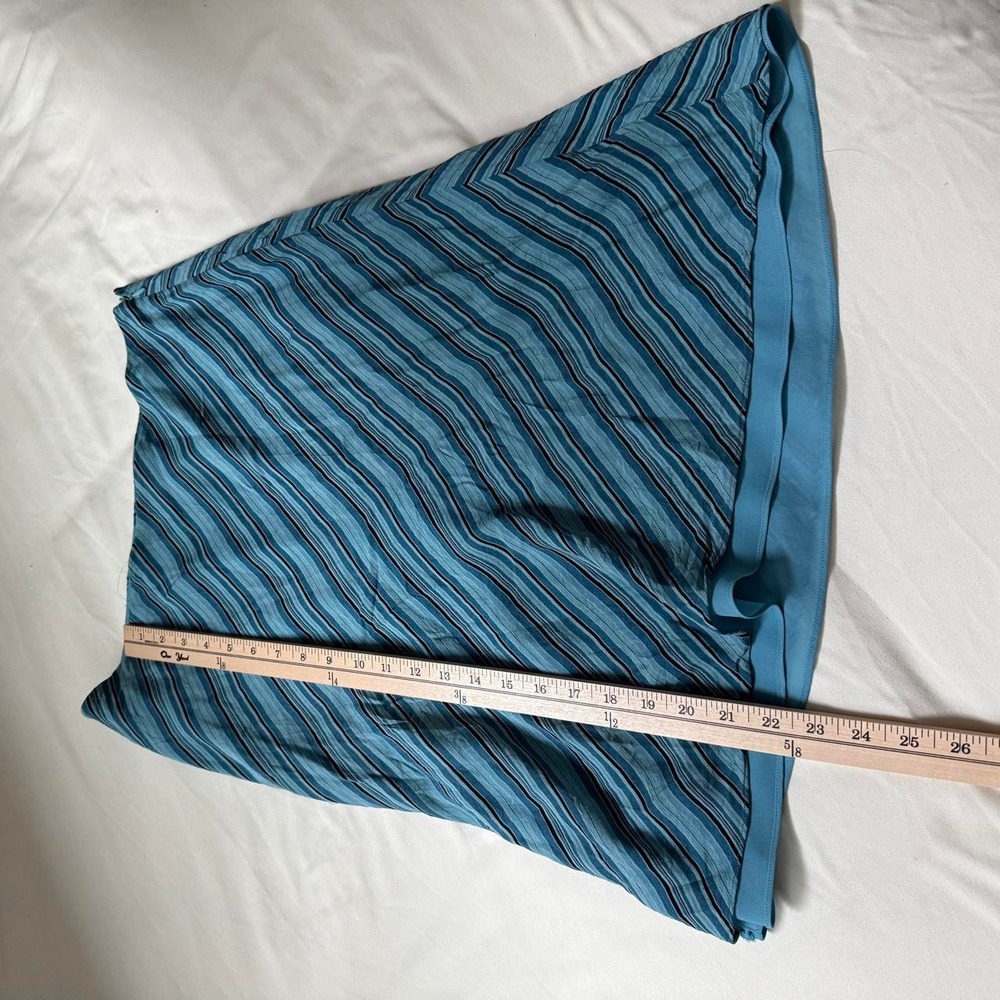 Silk striped Midi Skirt  Y2K Charter Club size 8 100% silk blue striped - Picture 3 of 6